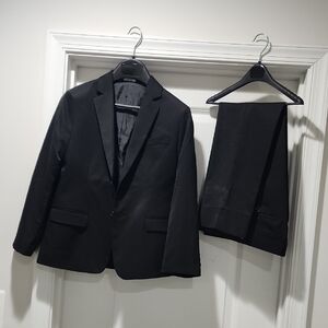 Calvin Klein Kids Black Suit Size 10 Husky